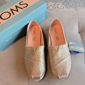 Champagne Glitter Rose Gold TOMS women’s shoes size 8 NWT
